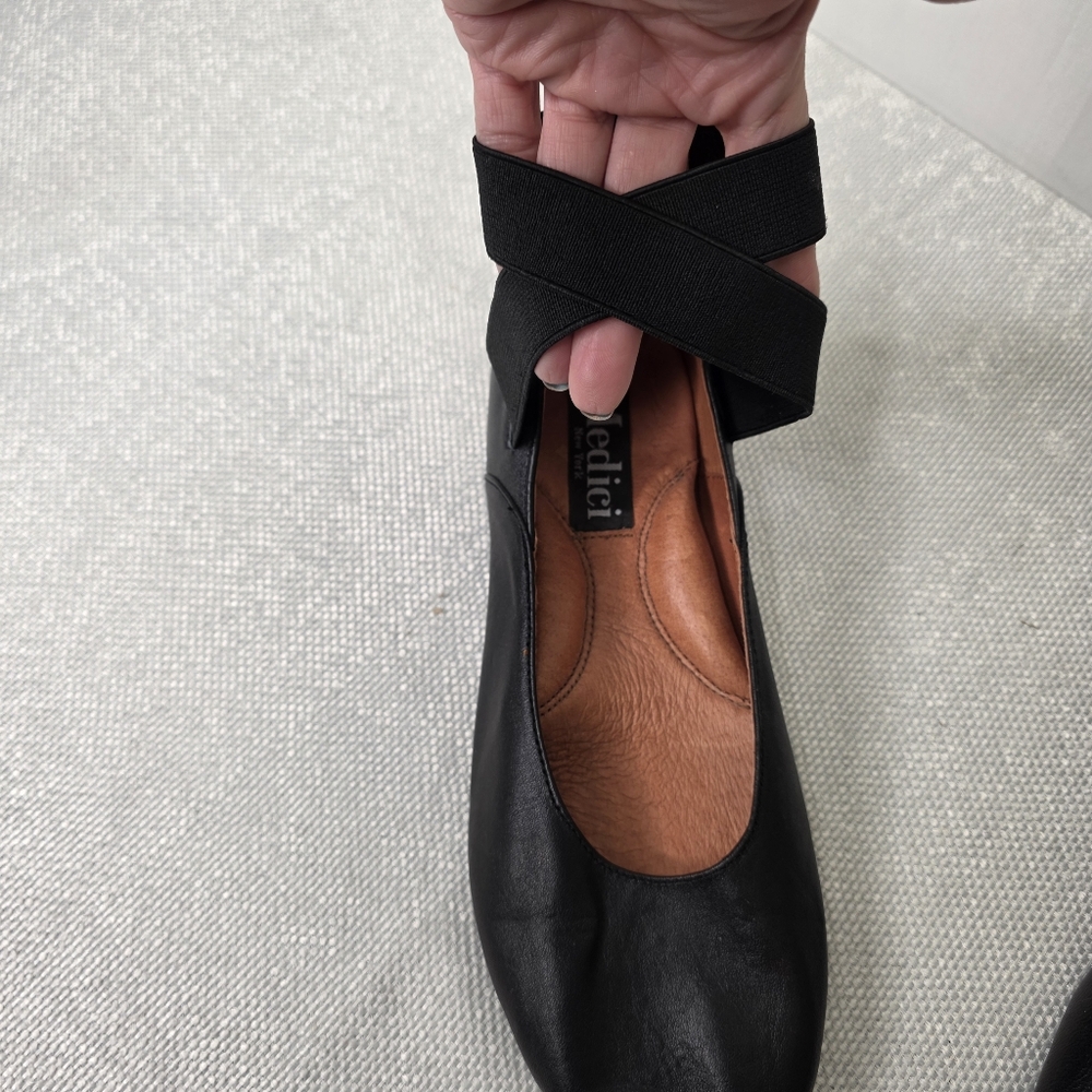 Medici New York 🌻 Women's Black Ballet Flats Sz 40 - Picture 3 of 9